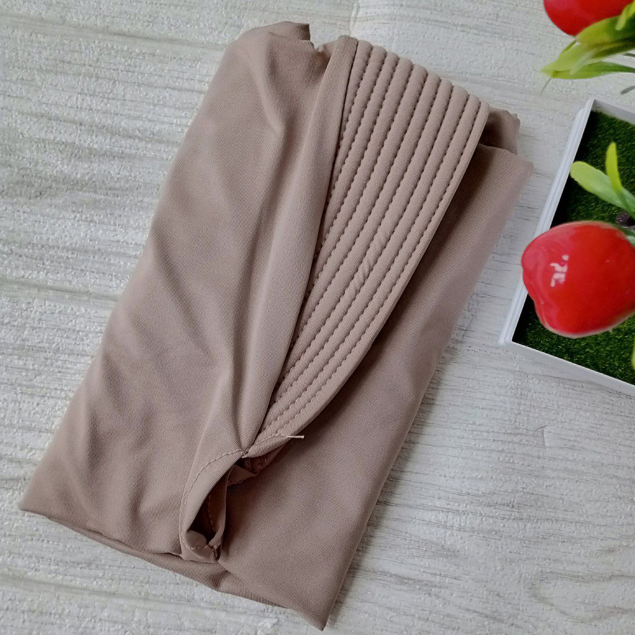 Ini adalah Jilbab Sport Jumbo Latte size: 69cmx80cm, material: jersey, color: latte, brand: jilbabsport, age_group: all ages, style: sporty hijab, gender: female, pattern: plain,
