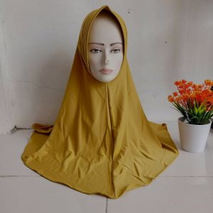 Ini adalah Jilbab Sport Jumbo Lemon size: 69cmx80cm, material: jersey, color: lemon, brand: jilbabsport, age_group: all ages, style: casual headwear, gender: female, pattern: plain,