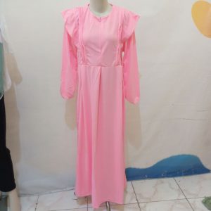 Ini adalah Gamis Dwanda Pink size: L, material: moscrep, color: Pink, brand: Gamisdwanda, age_group: all ages, style: fashionable dress, gender: female, pattern: plain,