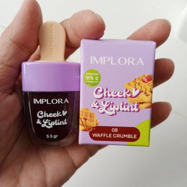 Ini adalah Implora Cheek n Liptint 08 Waffle Crumble brand: Implora, age_group: all ages, gender: female, capacity: 5.5 ml, ingredients: Aqua, Glycerin, Butylene Glycol, Sorbitol, Polysorbate 80, Bis-peg-15 Methyl Ether Dimethicone, Plukenetia Volubilis Seed Oil, Polyisobutene, Acrylates Copolymer, Glyceryl Polyacrylate, Tetrasodium EDTA, Flavor, Xanthan Gum, Metylparaben, Propylparaben, Alumina, Jojoba Seed Oil, Glycerul Caprylate, Sucrose, Stearate, Stearic Acid, Squalane, Sodium Chloride, Sodium Sulfate,