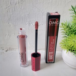 Ini adalah Lipcream OMG 20 brand: OMG - Oh My Glam Matte Kiss Lip Cream, age_group: all ages, gender: female, capacity: 3.5 ml, ingredients: isododecane,aluminum starch octenylsuccinate,trisiloxane,diisostearyl malate,trimethylsiloxysilicate,silica dimethyl silylate,disteardimonium hectorite,ethylhexyl palmitate,polyglyceryl-6 polyhydroxystearate,propylene carbonate,polyhydroxystearic acid,cyclopentasiloxane,phenoxyethanol,polyglyceryl-6 polyricinoleate,ethylhexylglycerin,caprylyl methicone,dimethicone/vinyl dimethicone crosspolymer,fragrance,aluminum hydroxide,triethoxycaprylylsilane,simmondsia chinensis (jojoba) seed oil,tocopheryl acetate,tocopherol,ascorbyl palmitate. may contain: ci 77491,ci 77891,ci 77492. ci 15850:1,ci 77499,ci 15850,ci 15850:2,