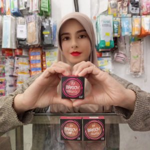 Ini adalah Brasov Blush On 02 brand: Brasov, age_group: all ages, gender: female, capacity: 4.5 ml, ingredients: Talc, Mica, Aluminum Silica, Magnesium Stearate, Ethylhexyl Palmitate, Dicaprylyl Carbonate, Caprylic/Capric Triglyceride, Dimethicone, Lanolin, 1 CI 77891, CI 77492, CI 15850: 1, CI 15850, CI 15985, CI 77491, CI 77499, Fragrance, Phenoxyethanol.,