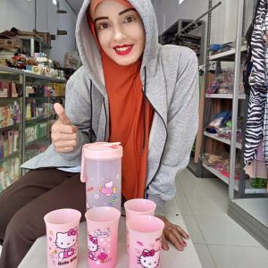 Ini adalah Teko Set Gelas material: Polypropylene, color: multicolor, brand: setteko, pattern: plain,