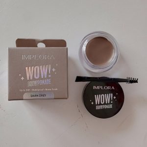 Ini adalah Implora Brow Pomade Dark Grey brand: implora, age_group: all ages, gender: female, capacity: 2.5 ml, ingredients: Isododecane, Ceresin Wax, Isohexadecane, Beeswax, Polyethylene, Microcrystalline Wax, Aluminum Hydroxide, Sorbitan Sesquioleate,