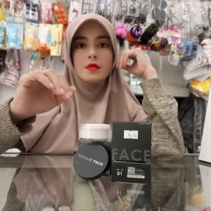 Ini adalah Focallure Setting Powder 01 brand: Emina, age_group: all ages, gender: female, capacity: 7 ml, ingredients: TALC, ALUMINUM STARCH OCTENYLSUCCINATE, SILICA, CI 77891, DIMETHICONE, ALUMINUM HYDROXIDE, ETHYLHEXYL PALMITATE, CAPRYLIC/CAPRIC TRIGLYCERIDE, METHYLPARABEN, PROPYLPARABEN, CI 77492, CI 77491, CI 77499,