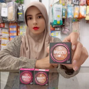 Ini adalah Brasov Blush On 01 brand: Brasov, age_group: all ages, gender: female, capacity: 4.5 ml, ingredients: Talc, Mica, Aluminum Silica, Magnesium Stearate, Ethylhexyl Palmitate, Dicaprylyl Carbonate, Caprylic/Capric Triglyceride, Dimethicone, Lanolin, 1 CI 77891, CI 77492, CI 15850: 1, CI 15850, CI 15985, CI 77491, CI 77499, Fragrance, Phenoxyethanol.,