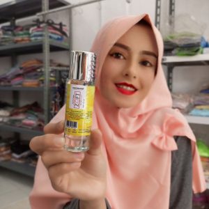 Ini adalah Parfum Zoft brand: Indowangi, age_group: all ages, gender: female, capacity: 30 ml, ingredients: Ethyl Alcohol, Fragrance,