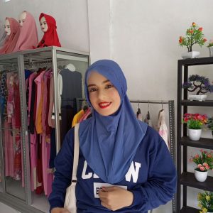 Ini adalah Jilbab Sport L Denim size: L, material: jersey, color: Blue denim, brand: Jilbabsportbjn, age_group: all ages, style: sporty style, gender: female, pattern: plain,